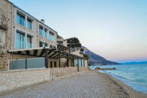 Beachfront Apartments Villa Zlatko, Makarska riviera